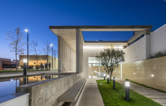 Pinturas de fachada que protegem edifícios da chuva e humidade Pinturas de fachada que protegem edifícios da chuva e humidade