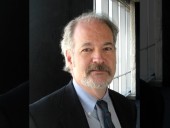 Projeto de edifícios nZEB em sessão do engenheiro norte-americano Drury Crawley