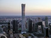 Imagem do dia: Inaugurado um dos mais altos edifícios da China