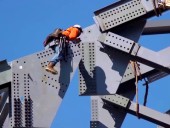 Montagem da estrutura de cobertura de 18 mil toneladas do Estádio dos Atlanta Falcons